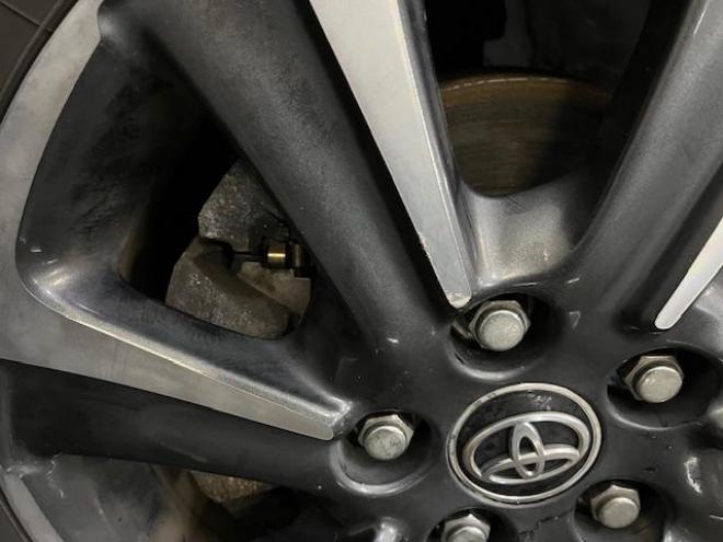 ヴォクシー本州仕入　ワンオーナー　アルパインリアモニター　ストラーダナビ　フルセグ地デジ　ＤＶＤ再生　Ｂｌｕｅｔｏｏｔｈオーディオ　バックカメラ　純正エンジンスターター　純正ＬＥＤヘッドライト　純正ＥＴＣ 4WD 2000 5Dr