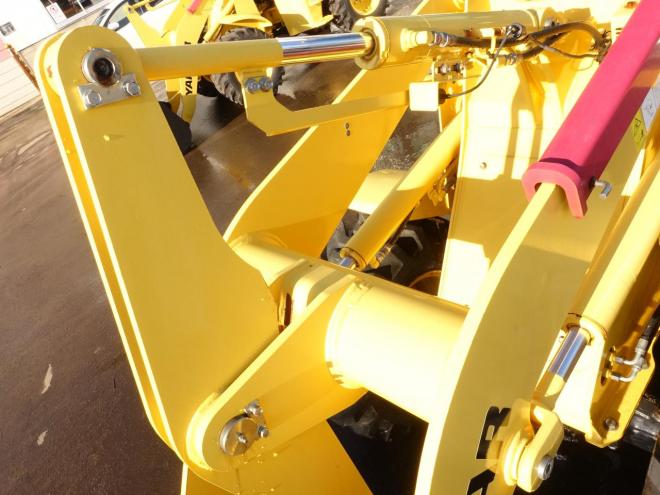 ホイールローダヤンマー V4-7  バケット容量0.5m3