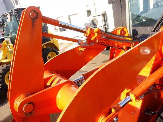 ホイールローダ日立 ZW50-5B  バケット容量0.6m3