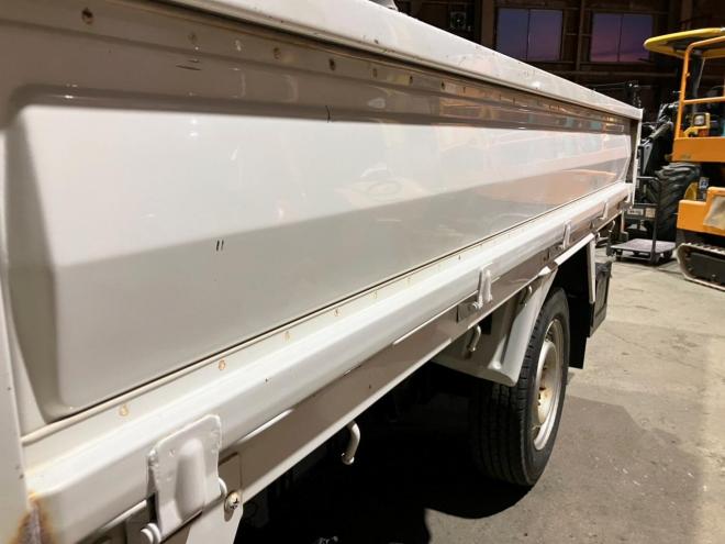 ダイナ中古　4WD　平ボディ