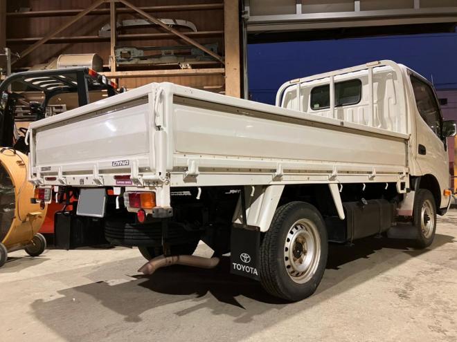 ダイナ中古　4WD　平ボディ