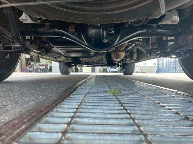 ハイエースバン2.8 中温冷凍バン ロング ディーゼルターボ 4WD　 2800