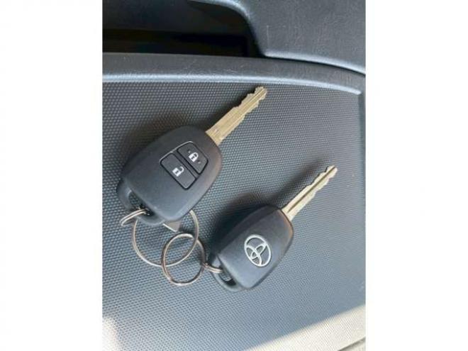 ハイエースバン2.8 中温冷凍バン ロング ディーゼルターボ 4WD　 2800