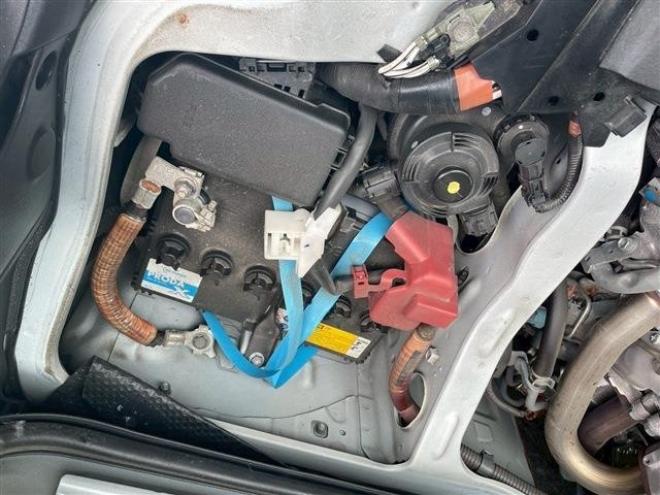 ハイエースバン2.8 中温強化冷凍バン ロング ディーゼルターボ 4WD　 2800