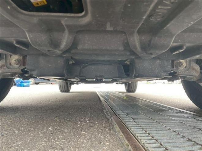 ハイエースバン2.8 中温強化冷凍バン ロング ディーゼルターボ 4WD　 2800