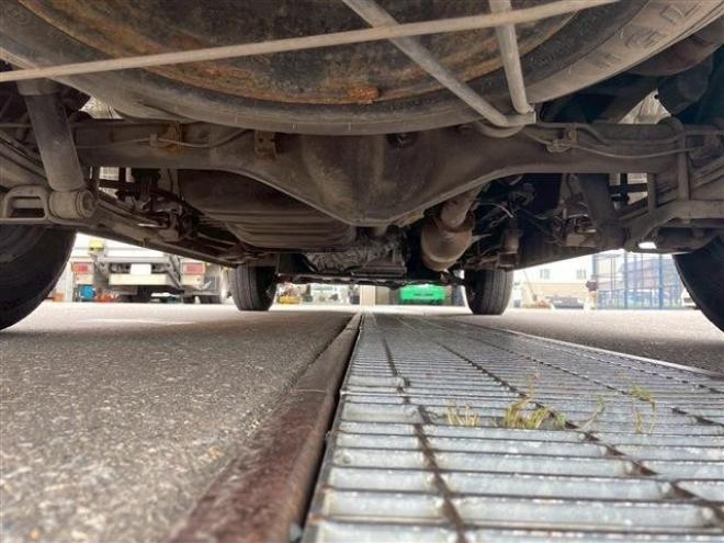 ハイエースバン2.8 中温強化冷凍バン ロング ディーゼルターボ 4WD　 2800