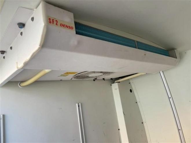 ハイエースバン3.0 中温冷凍バン ロング ディーゼルターボ 4WD　 3000