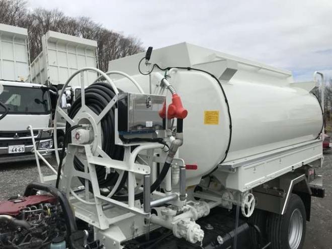 デュトロタンクローリー　2DG-XZU685 新明和工業　 4WD 4000