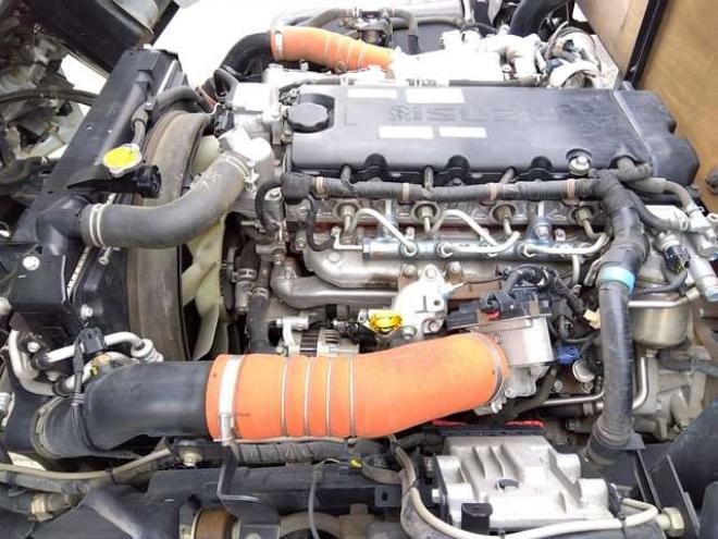 エルフ平ボディ　2PG-NPS88AR　 4WD 2990