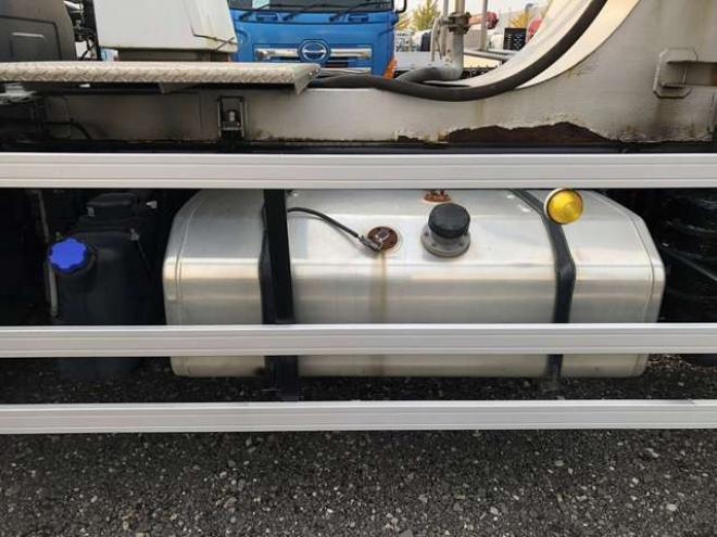 ギガ粉粒体運搬車 QKG-CYY77A 極東開発工業　 2WD 9830