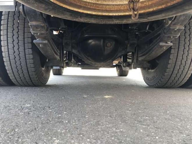 デュトロタンクローリー　SKG-XZU675M 極東開発工業　 4WD 4000