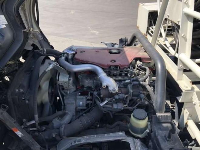 デュトロタンクローリー　SKG-XZU675M 極東開発工業　 4WD 4000