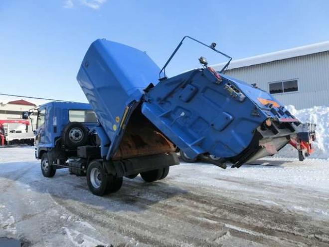 レンジャー塵芥車　ADG-FX7JDWA　富士重工　 4WD 6400