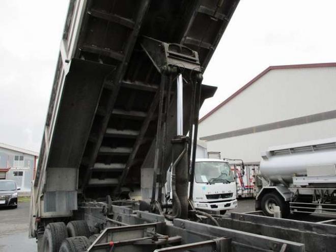 ギガ深ダンプ　PJ-CYY52V6　小平　 2WD 15680