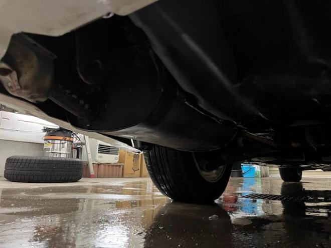 クラウン本州仕入　後期型　Ｂｌｕｅｔｏｏｔｈ　純正ＨＤＤナビ　フルセグ地デジ　ＤＶＤ再生　ミュージックサーバー　バック＆サイドカメラ　クルーズコントロール　両席パワーシート　前後コーナーセンサー　純正ＥＴＣ 4WD 2500 4Dr