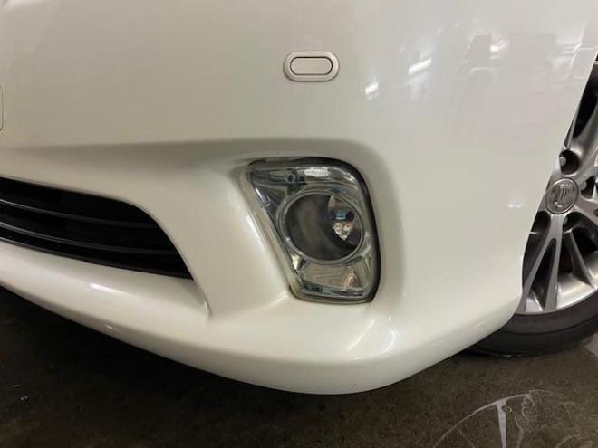 クラウン本州仕入　後期型　Ｂｌｕｅｔｏｏｔｈ　純正ＨＤＤナビ　フルセグ地デジ　ＤＶＤ再生　ミュージックサーバー　バック＆サイドカメラ　クルーズコントロール　両席パワーシート　前後コーナーセンサー　純正ＥＴＣ 4WD 2500 4Dr