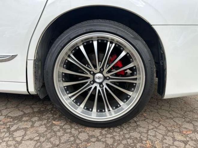 ヴェルファイアハイブリッド 2.5 V E-Four 4WD　社外アルミ　オートミラー　ETC　ドライブレコーダー　ローダウン　ワンオーナー　両側電動スライドドア　パワステ　パワーウィンドウ　ベージュ革シート　純正ナビ　バックカメラ　ABS　キーレスエントリー 2500