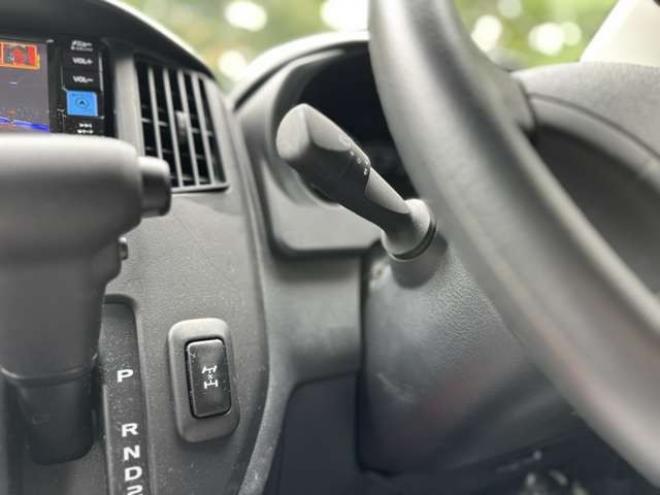 タウンエースバン1.5 GL 4WD　アルトピアーノ　ベージュツートン全塗装済　ベッドキット　セカンドバッテリー　ETC　フルセグTVナビ　バックカメラ　アイドリングストップ　ABS　レーンキープアシスト　盗難防止装置　パワステ　パワーウィンドウ 1500