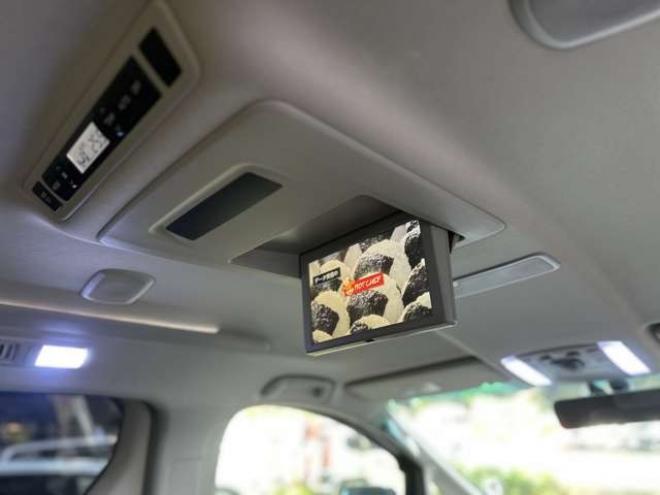 ヴェルファイア3.5 Z プラチナセレクションII 4WD　両側電動スライドドア　パワステ　パワーウィンドウ　ABS　クルーズコントロール　電動リアゲート　地デジナビ　バックカメラ　ETC　キーレス　純正アルミ　3列シート　後席モニター 3500