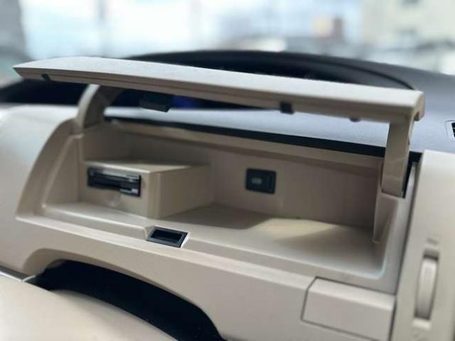 エスティマハイブリッド2.4 X 4WD　ETC　地デジ　クルーズコントロール　純正オーディオ　バックカメラ　両側スライドドア左側電動　3列シート　パワステ　パワーウィンドウ　純正アルミ　ABS　キーレスエントリー 2400