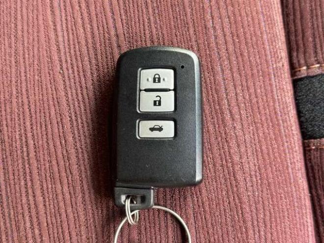 クラウンアスリート ハイブリッド 2.5 S Four 4WD　TVナビ/Bカメラ/クルコン/AW/PS/PW 2500