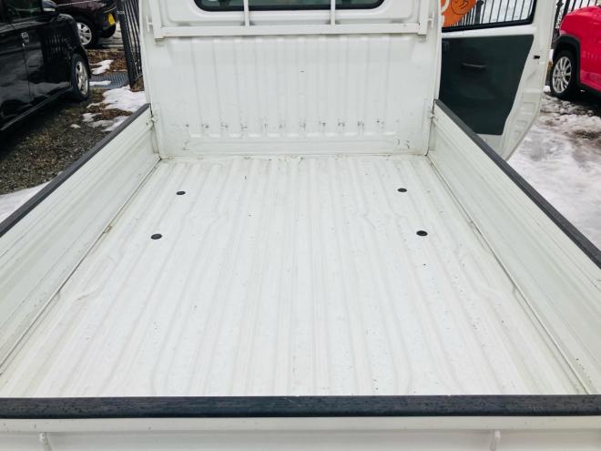 NT100クリッパーDX　4WD 4WD 660 2Dr