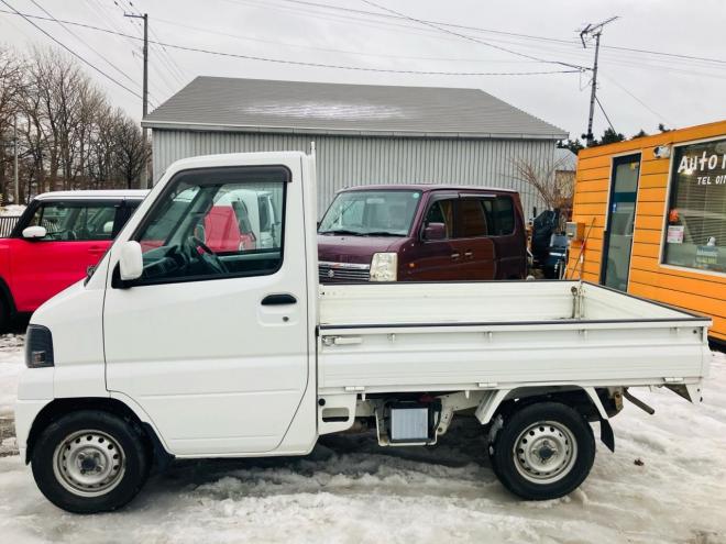 NT100クリッパーDX　4WD 4WD 660 2Dr