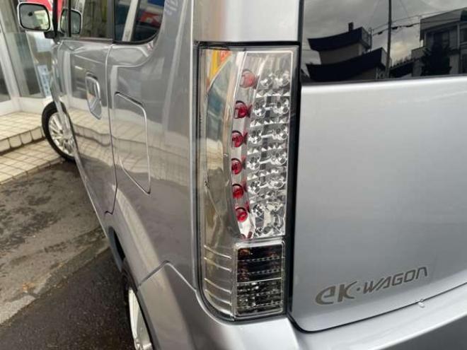 eKワゴンMX 4WD　1年間走行距離無制限保証/4速AT/走行30000キロ/夏冬タイヤ付き/キーレス/シートヒーター/車検整備2年付き/法定整備/禁煙車/修復歴無し 660