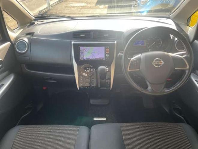 デイズハイウェイスターGターボ 4WD　1年間走行距離無制限保証/Bluetooth/ナビ・フルセグTV/全方位カメラ/純正エンジンスターター/ETC/シートヒーター/夏冬タイヤ付き/車検整備2年付き/法定整備/修復歴無し 660