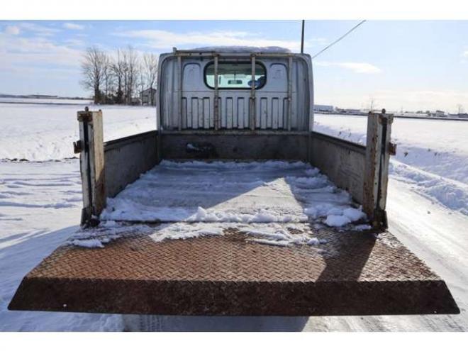 アトラス3.0 ダブルキャブ フルスーパーロー ディーゼルターボ 4WD　検1年　キーレス　MT 3000