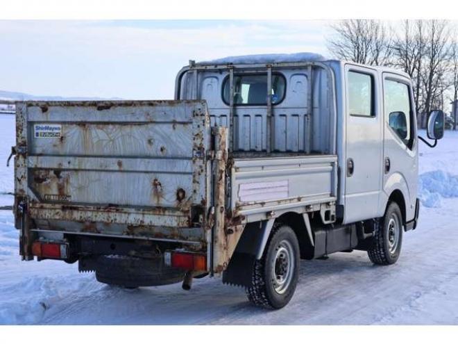 アトラス3.0 ダブルキャブ フルスーパーロー ディーゼルターボ 4WD　検1年　キーレス　MT 3000