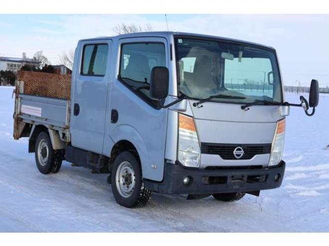 アトラス3.0 ダブルキャブ フルスーパーロー ディーゼルターボ 4WD　検1年　キーレス　MT 3000