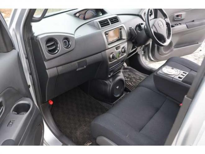 bB1.3 Z Qバージョン 4WD　検2年　社外ホイール　スタッドレス　HDD付社外ナビ　自社　ローンカノウ 1300