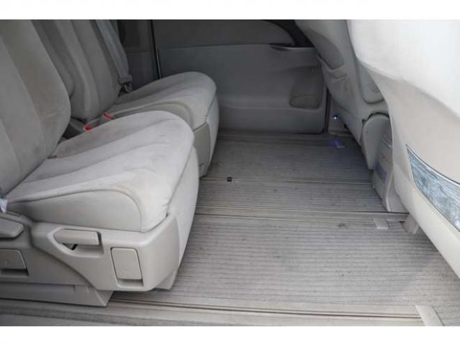 エスティマ2.4 G 4WD　検2年　自社　ローンカノウ　両電スラ 2400