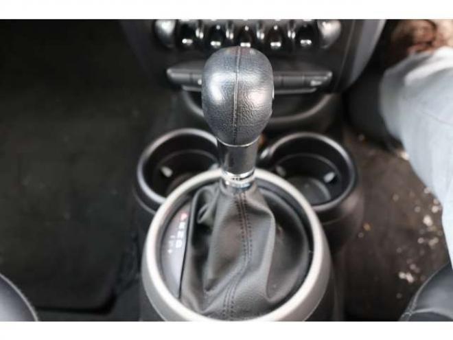 ミニクロスオーバー クーパーS オール4　検R8/8　4WD　レザーシート　純正アルミ　自社　ローンカノウ 正規輸入車 1600