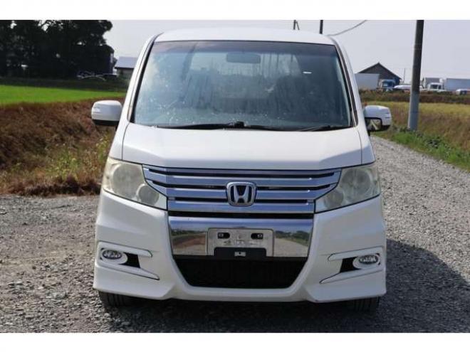 ステップワゴン2.0 スパーダ Z　検2年　自社　ローンカノウ　パドルシフト 2WD 2000