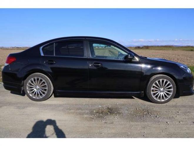 レガシィB4 2.5 GT アイサイト スポーツセレクション 4WD　検2年　ターボ　パドルシフト　自社　ローンカノウ 2500