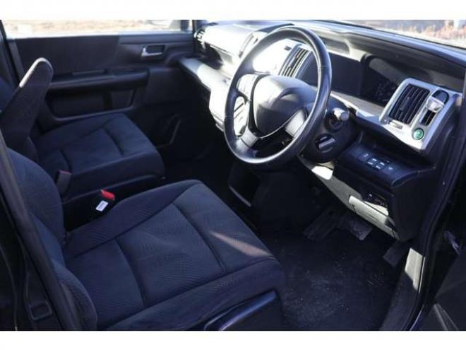 ステップワゴン2.0 スパーダ Z クールスピリット 4WD　検2年　両側電動スライドドア　バックモニター　パドルシフト　ETC　 自社　ローンカノウ 2000