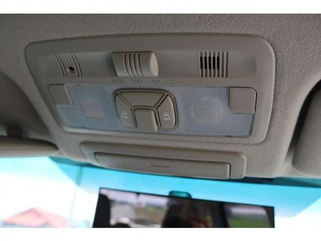 エスティマ2.4 アエラス Gエディション 4WD　検2年　自社　ローンカノウ　両側電スラ 2400