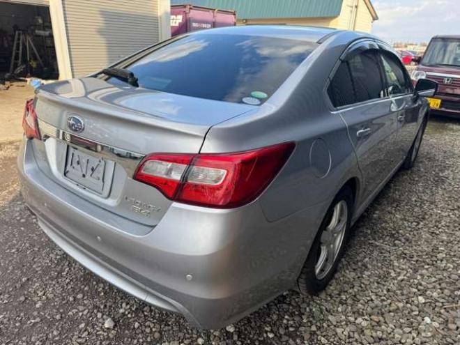 レガシィB4 2.5 リミテッド 4WD　ナビ　TV　Bカメラ　Bluetooth 2500