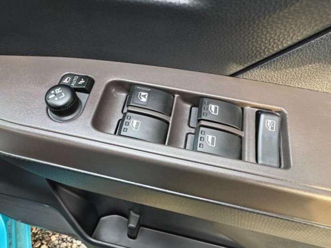 ルーミー1.0 X 4WD　Pスライド　ナビ　Bカメラ　Bluetooth 1000