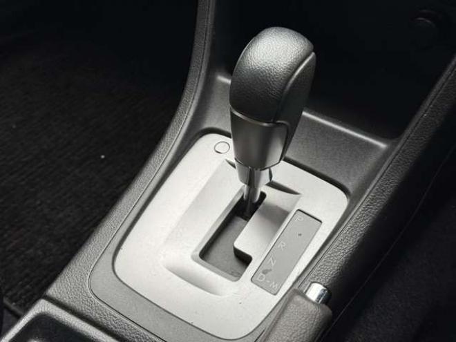 インプレッサスポーツ 2.0 i アイサイト 4WD　ナビ　TV　Bカメラ　Egスターター　夏冬タイヤ 2000