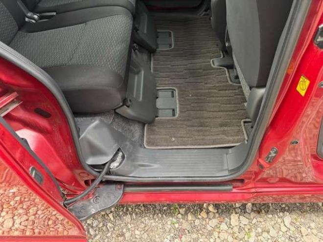 フレアワゴンカスタムスタイル XS 4WD　Pスライド　Bluetooth　下廻防錆塗装 660