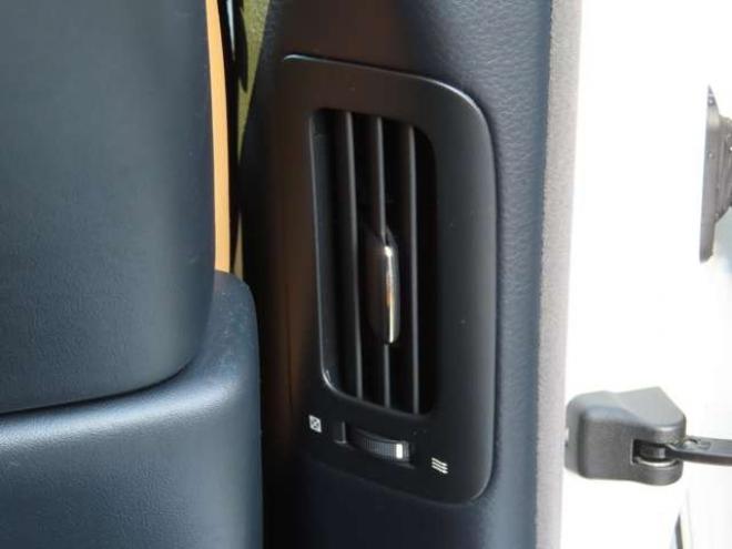 レクサスLS 460 バージョンC Iパッケージ　エンジンスターター・ETC・ステアリングヒーター・シートヒーター・革シート・クルーズコントロール 2WD 4600