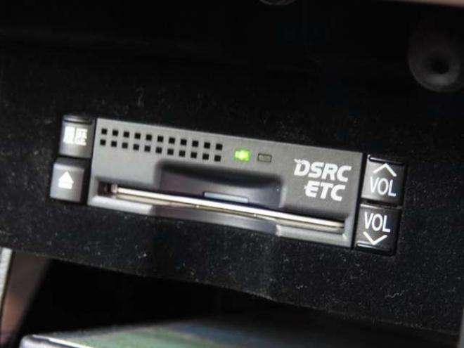 レクサスLS 460 バージョンC Iパッケージ　エンジンスターター・ETC・ステアリングヒーター・シートヒーター・革シート・クルーズコントロール 2WD 4600