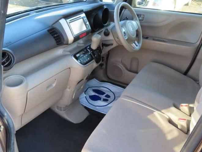 N-BOXG Lパッケージ 4WD　 660