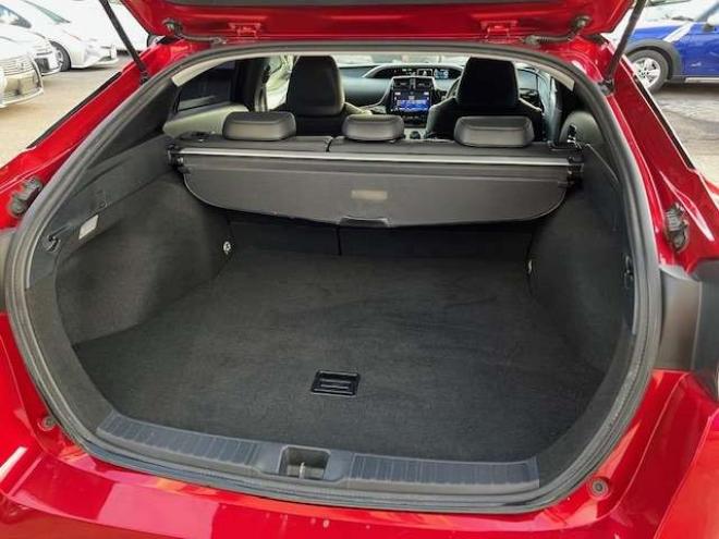 プリウス1.8 S ツーリングセレクション E-Four 4WD　フルエアロ・純正9インチナビ・Sセンス 1800