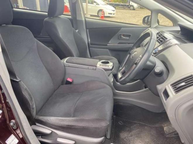 プリウスα1.8 G チューン ブラック　 2WD 1800