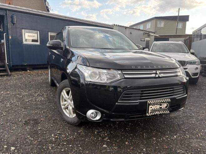 アウトランダーPHEV2.0 G ナビパッケージ 4WD　 2000