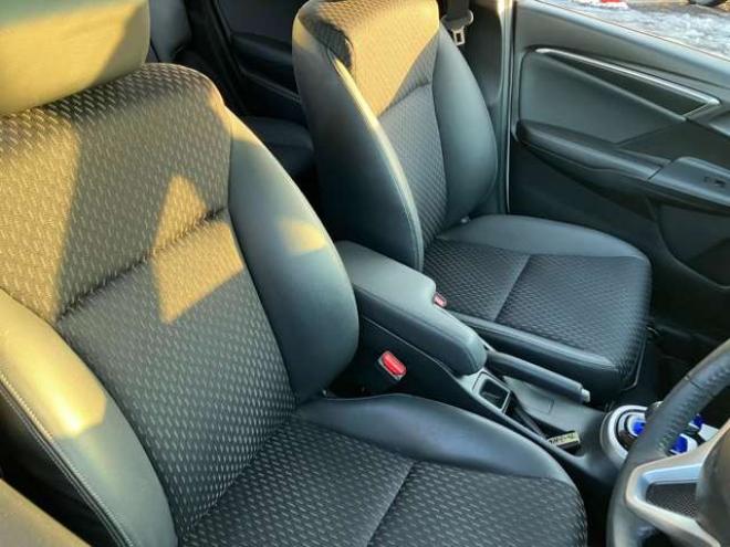 フィット1.5 ハイブリッド Lパッケージ 4WD　 1500